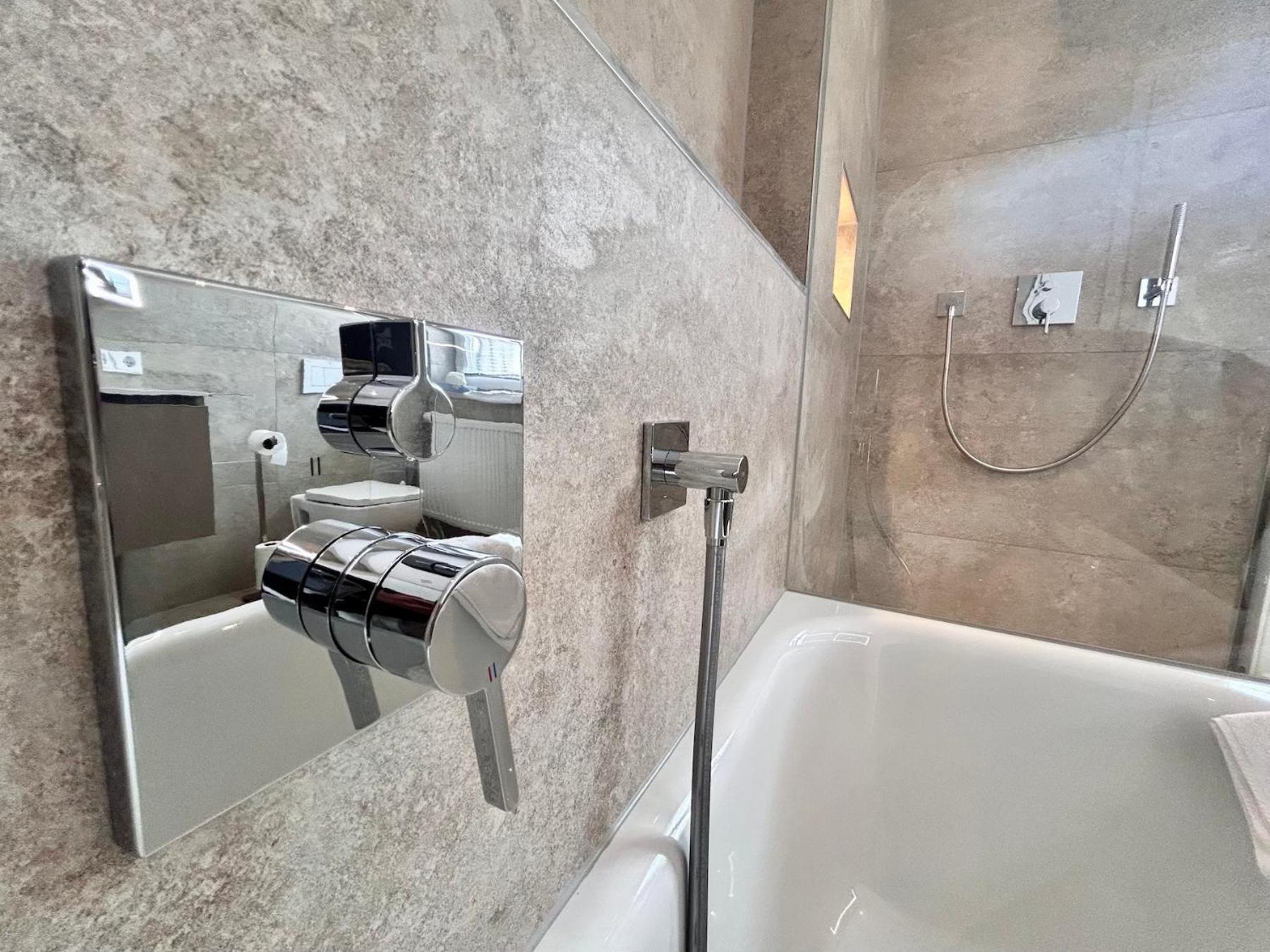 Ferienwohnung "Aschbergblick" - Edel Wohnen Im Ortskern Berwick-Upon-Tweed Ngoại thất bức ảnh